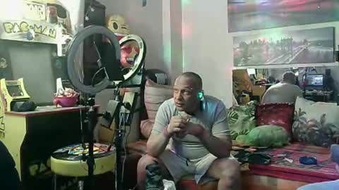 Snapshot of alexanderpatras chatting on February 3, 10:00 pm Alexander online show from February 3, 10:00 pm