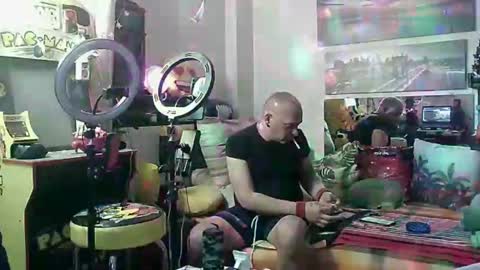 Snapshot of alexanderpatras chatting on February 9, 8:56 pm Alexander online show from February 9, 8:56 pm