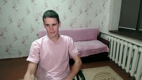 Snapshot of alexanderstrongs chatting on December 23, 8:47 pm alexanderstrongs online show from December 23, 8:47 pm