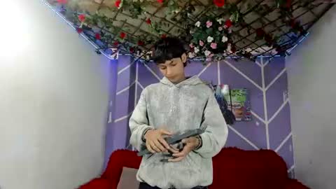 Snapshot of alexandluke1 chatting on August 7, 1:24 pm chicos hot online show from August 7, 1:24 pm