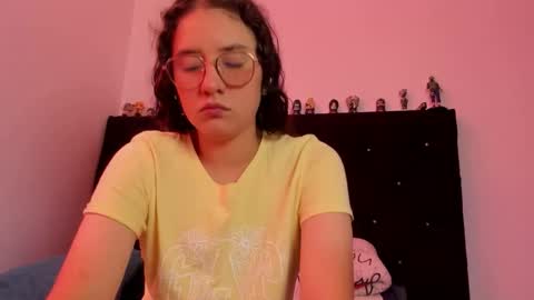 Snapshot of alexandra_clauss chatting on January 13, 7:19 pm alexandra clauss online show from January 13, 7:19 pm