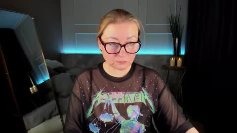 Alexandra online show from February 18, 9:09 pm