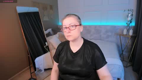 Alexandra online show from March 29, 8:31 pm