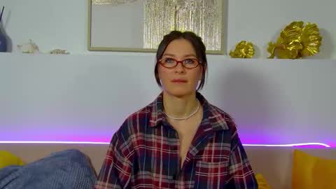 AlexandraBloom online show from November 6, 7:04 pm