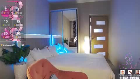 Snapshot of alexandracandy chatting on June 19, 2:21 pm alexandracandy online show from June 19, 2:21 pm