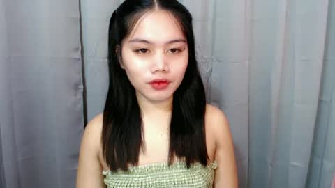 Snapshot of alexandralovely_9 chatting on June 17, 11:05 pm Andrea online show from June 17, 11:05 pm