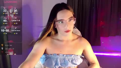 Snapshot of alexandre_chuad chatting on December 13, 6:21 am Alexa online show from December 13, 6:21 am