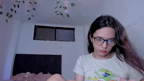 Snapshot of alexandre_chuad chatting on June 6, 4:23 pm Alexa online show from June 6, 4:23 pm