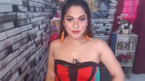 Snapshot of alexandriasexycock chatting on June 23, 12:30 am alexandriasexycock online show from June 23, 12:30 am
