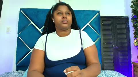 Snapshot of alexarousse4u chatting on May 22, 11:32 pm Alexa online show from May 22, 11:32 pm