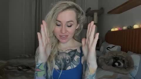 Snapshot of alexarush chatting on October 19, 5:35 pm alexarush online show from October 19, 5:35 pm