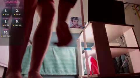 Snapshot of alexastevens chatting on October 30, 7:10 am AlexaStevens online show from October 30, 7:10 am