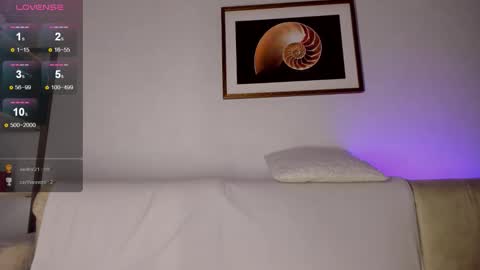 Snapshot of alexastevens chatting on November 10, 8:46 am AlexaStevens online show from November 10, 8:46 am