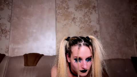 Snapshot of alexasweetblonde chatting on June 21, 9:28 pm Alexa online show from June 21, 9:28 pm