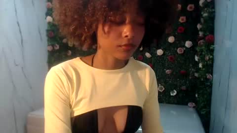 Snapshot of alexawet_ chatting on June 22, 2:58 pm Alexa online show from June 22, 2:58 pm
