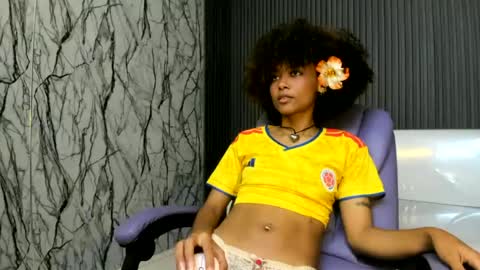 Snapshot of alexawet_ chatting on July 3, 4:35 pm Alexa online show from July 3, 4:35 pm
