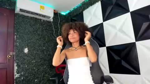 Snapshot of alexawet_ chatting on July 10, 2:08 pm Alexa online show from July 10, 2:08 pm
