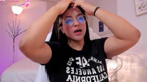 lexandra  online show from December 30, 8:21 am