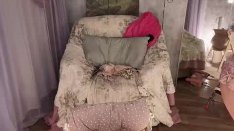 Snapshot of alexbellis chatting on October 29, 12:02 am alexbellis online show from October 29, 12:02 am