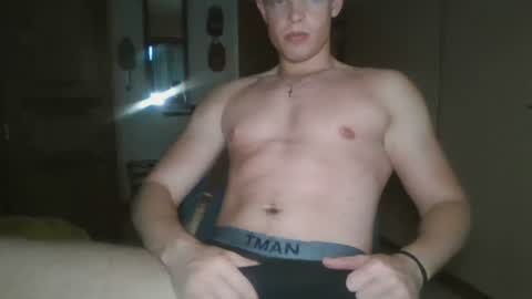 Snapshot of alexcoxx21 chatting on July 29, 10:46 am alexcoxx21 online show from July 29, 10:46 am