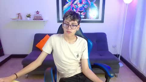 alex online show from April 22, 1:56 pm