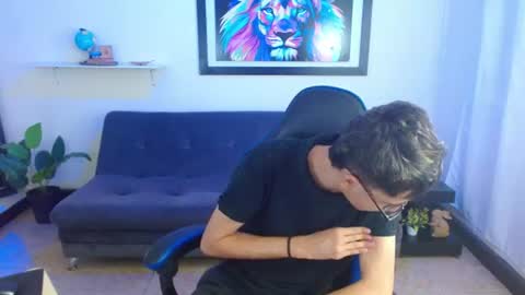 Snapshot of alexcum_18 chatting on June 22, 2:14 pm alex online show from June 22, 2:14 pm