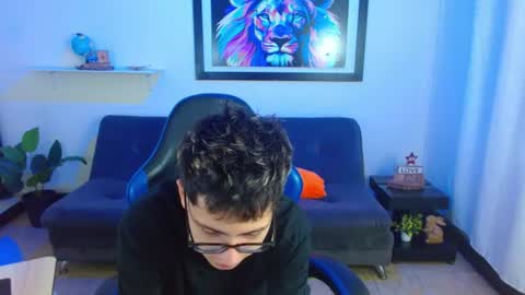 Snapshot of alexcum_18 chatting on June 23, 2:48 pm alex online show from June 23, 2:48 pm