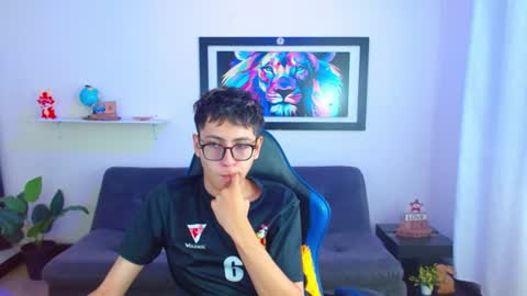 Snapshot of alexcum_18 chatting on July 2, 2:12 pm alex online show from July 2, 2:12 pm