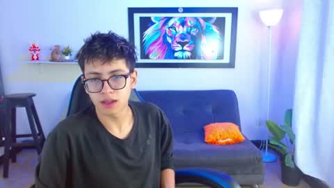Snapshot of alexcum_18 chatting on July 14, 1:28 pm alex online show from July 14, 1:28 pm