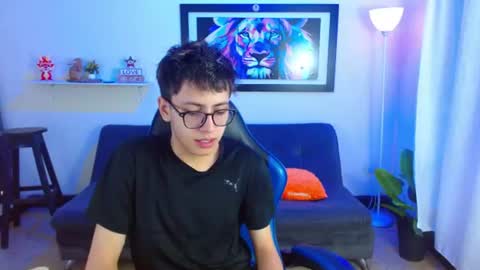 Snapshot of alexcum_18 chatting on July 15, 2:11 pm alex online show from July 15, 2:11 pm