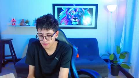 Snapshot of alexcum_18 chatting on July 28, 4:39 pm alex online show from July 28, 4:39 pm