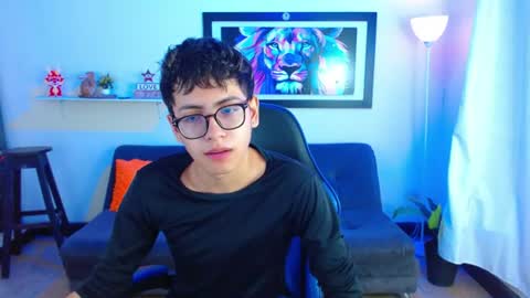 Snapshot of alexcum_18 chatting on July 30, 2:27 pm alex online show from July 30, 2:27 pm