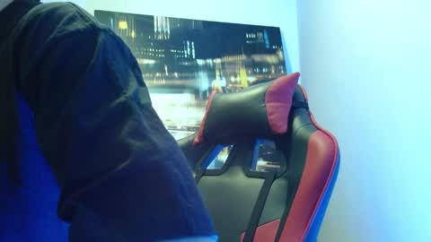 Snapshot of alexgiraldo__ chatting on May 31, 10:11 pm alexgiraldo__ online show from May 31, 10:11 pm