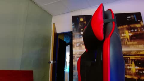 Snapshot of alexgiraldo__ chatting on June 3, 2:19 pm alexgiraldo__ online show from June 3, 2:19 pm