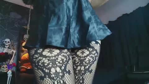 Snapshot of alexhoe_ chatting on November 23, 6:30 pm Alex online show from November 23, 6:30 pm