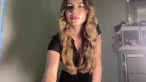 Snapshot of alexialovesyouu chatting on November 11, 12:32 am Goddess Alexia online show from November 11, 12:32 am