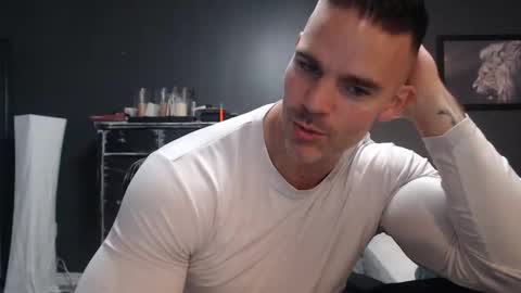 Snapshot of alexiarain chatting on November 8, 10:19 pm Alex online show from November 8, 10:19 pm