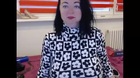 alexie33 online show from February 11, 7:54 am