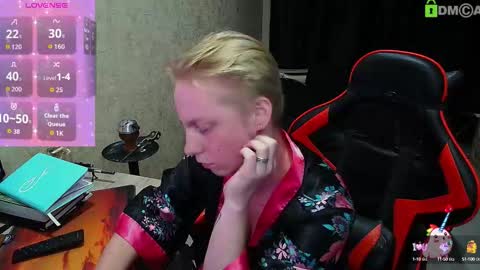 Snapshot of alexis_gordon chatting on September 13, 7:46 pm Alexis online show from September 13, 7:46 pm