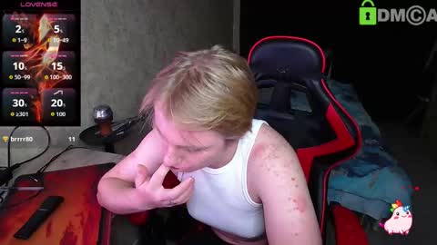 Snapshot of alexis_gordon chatting on October 21, 5:46 pm Alexis online show from October 21, 5:46 pm