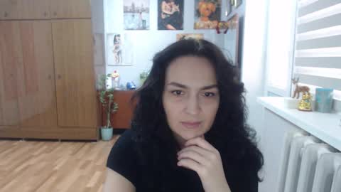 AlexisMillers online show from October 6, 9:29 am