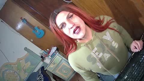 Snapshot of alexiss699 chatting on January 25, 4:13 am alexiss699 online show from January 25, 4:13 am