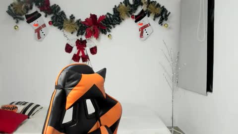 ALEXJ BLACK online show from February 5, 11:04 am