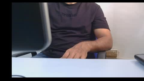 Snapshot of alexkerala84 chatting on May 4, 8:43 am alexkerala84 online show from May 4, 8:43 am