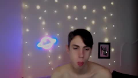 alexnaughty14 online show from December 21, 10:33 am