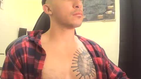 Alexxx online show from December 4, 4:59 pm