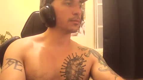 Snapshot of alexopenmind21 chatting on May 9, 1:22 am Alexxx online show from May 9, 1:22 am