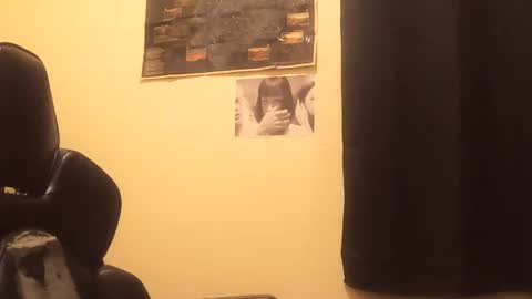 Snapshot of alexopenmind21 chatting on May 11, 12:49 am Alexxx online show from May 11, 12:49 am