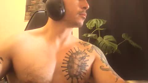 Snapshot of alexopenmind21 chatting on May 23, 3:16 pm Alexxx online show from May 23, 3:16 pm