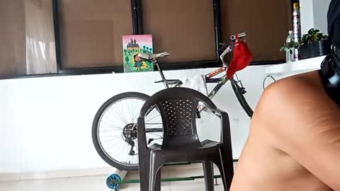 Snapshot of alexpereira15 chatting on December 7, 2:13 pm alexpereira15 online show from December 7, 2:13 pm